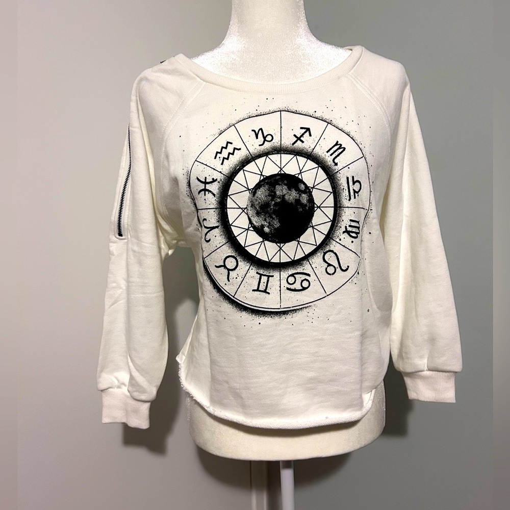 Nameless Woman’s Off Shoulder Astrology Cropped Sweatshirt,Cream Color,Sz. Small